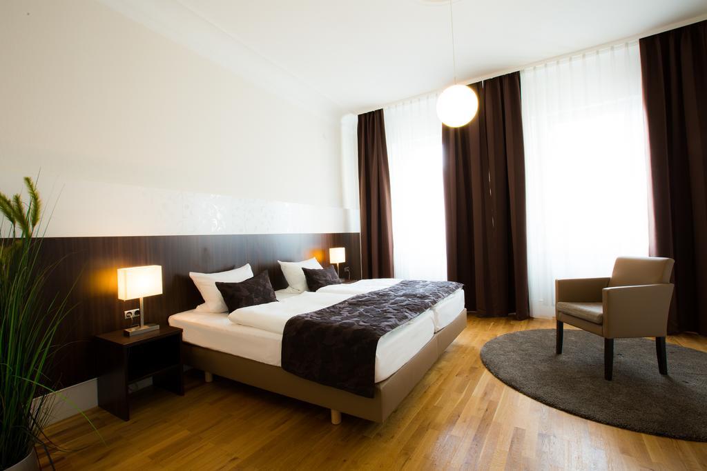 Hotel & Living Am Wartturm - Hotel & Apartments Spire Extérieur photo
